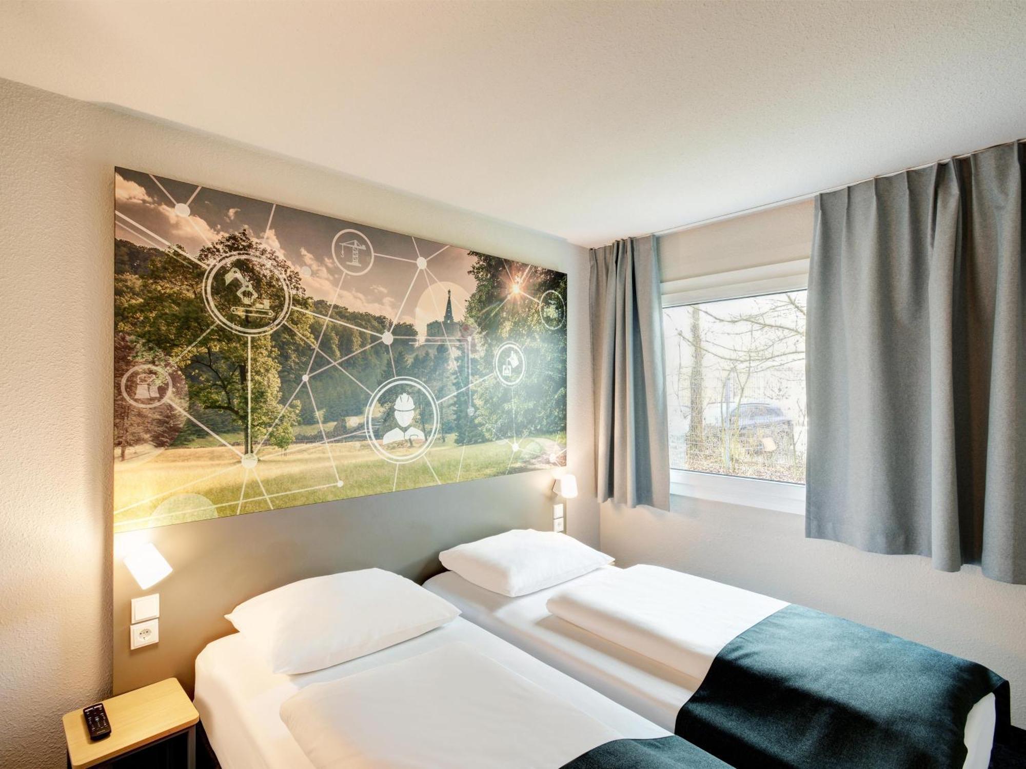 B&B Hotel Kassel-Industriepark Bagian luar foto