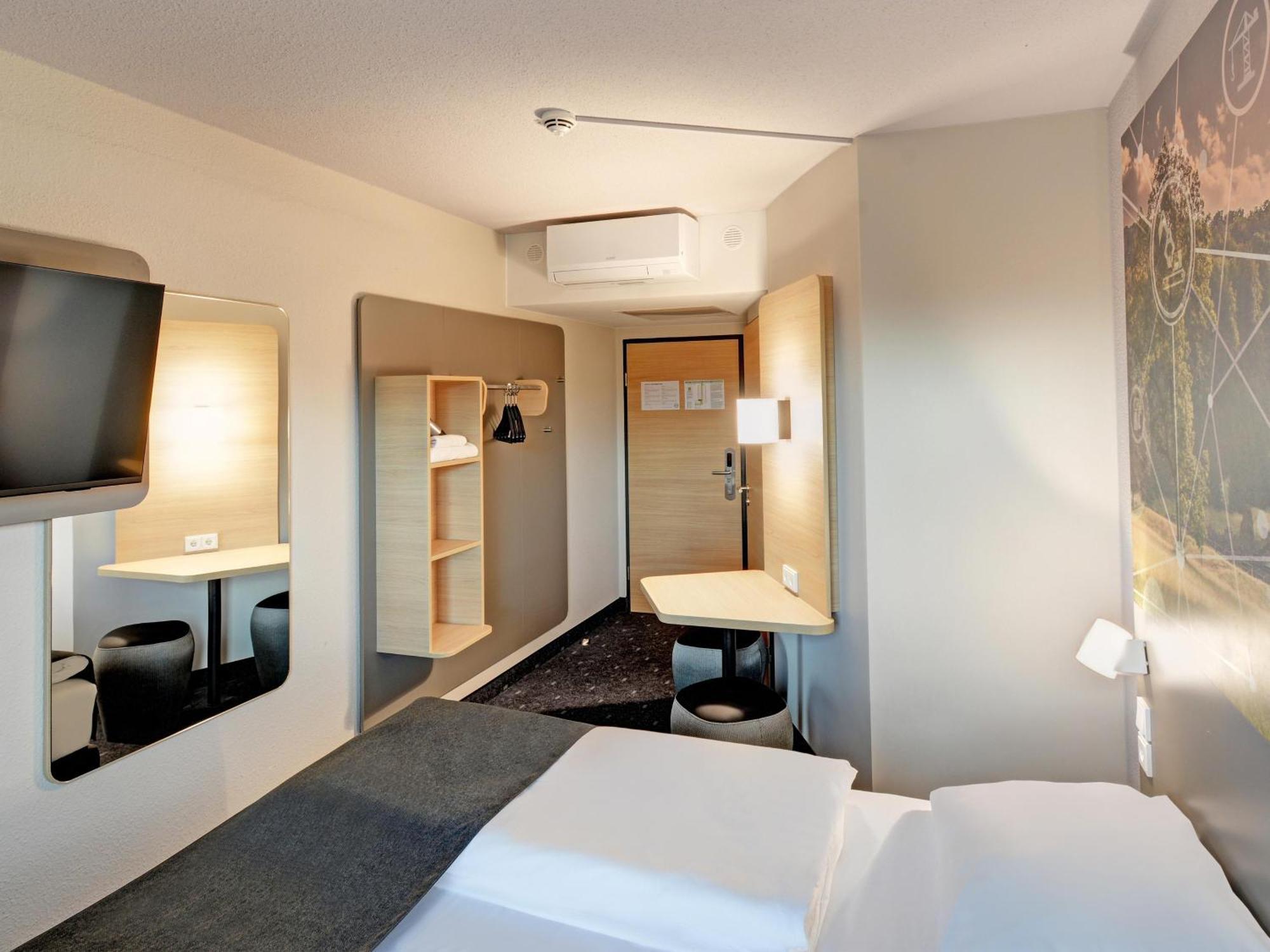 B&B Hotel Kassel-Industriepark Bagian luar foto