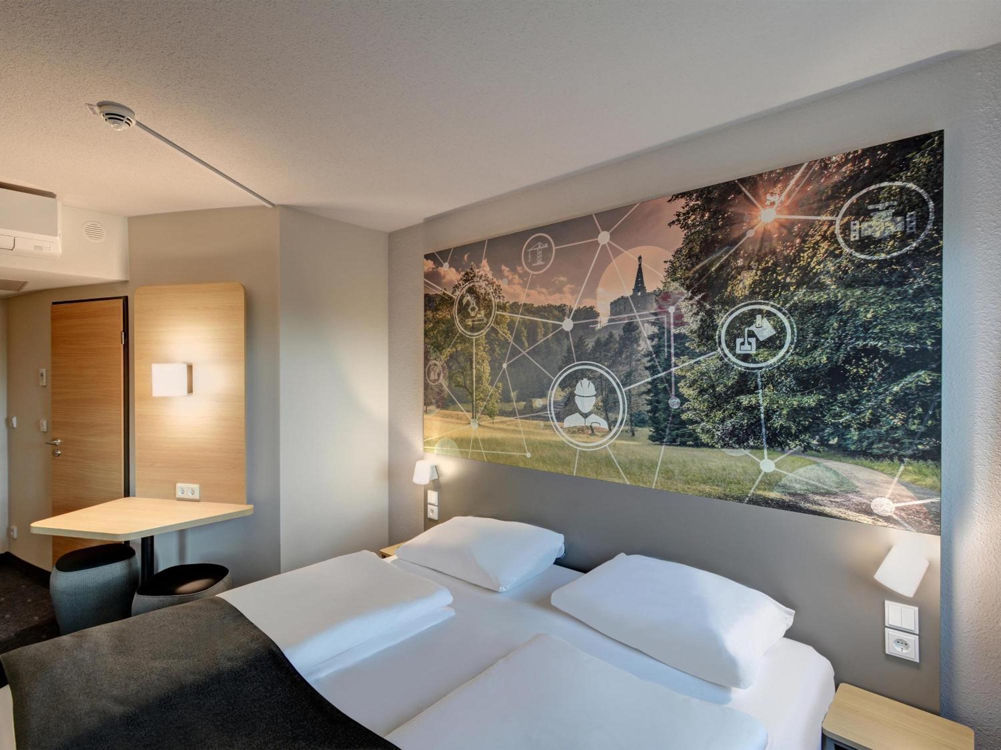 B&B Hotel Kassel-Industriepark Bagian luar foto