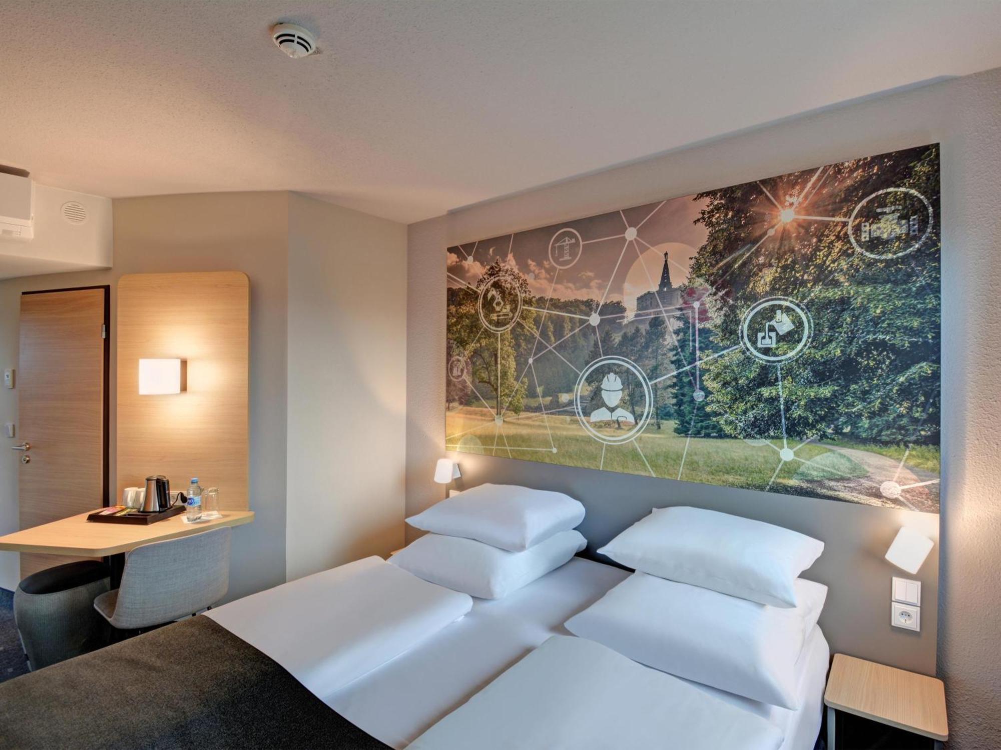 B&B Hotel Kassel-Industriepark Bagian luar foto