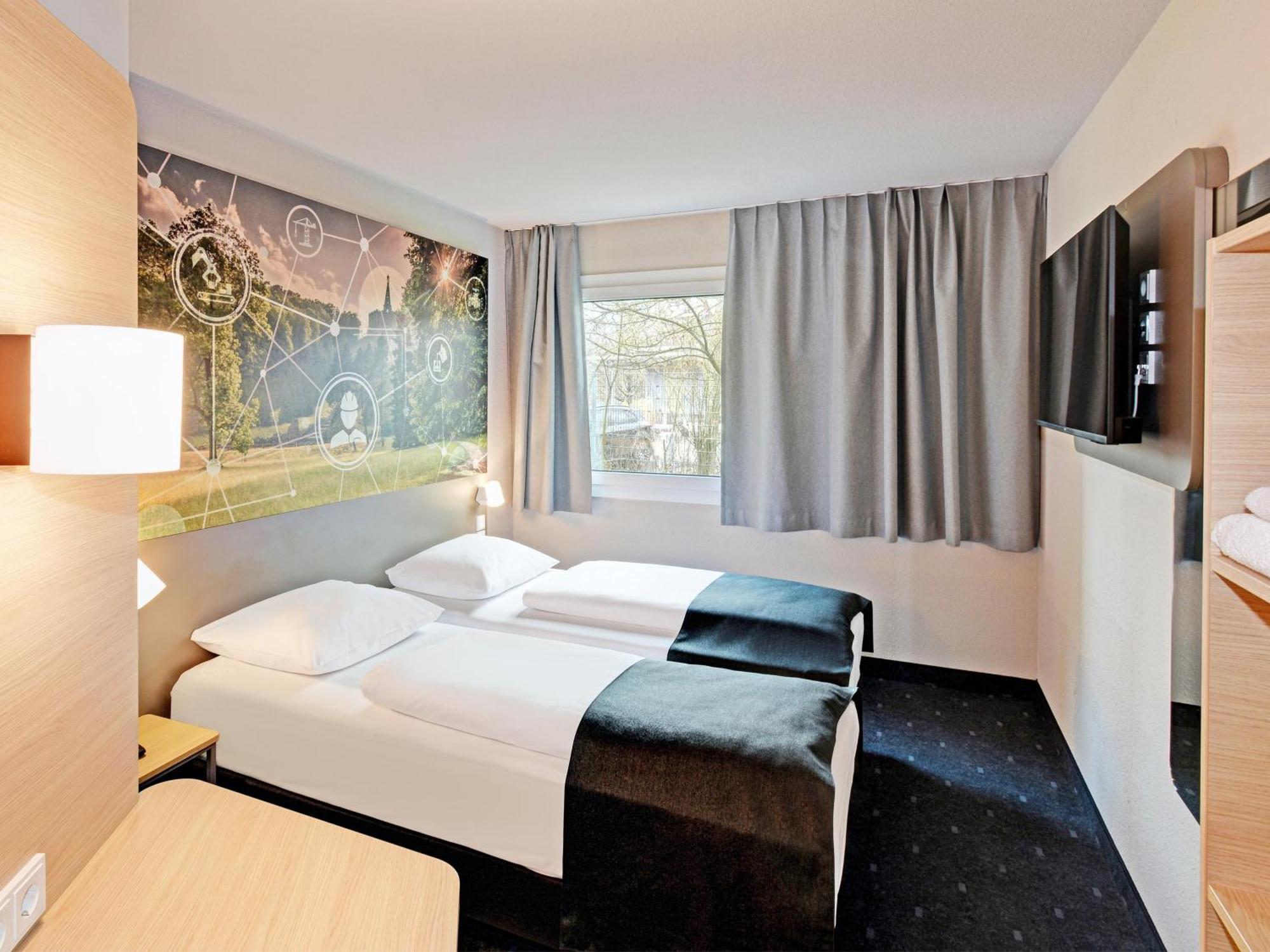 B&B Hotel Kassel-Industriepark Bagian luar foto