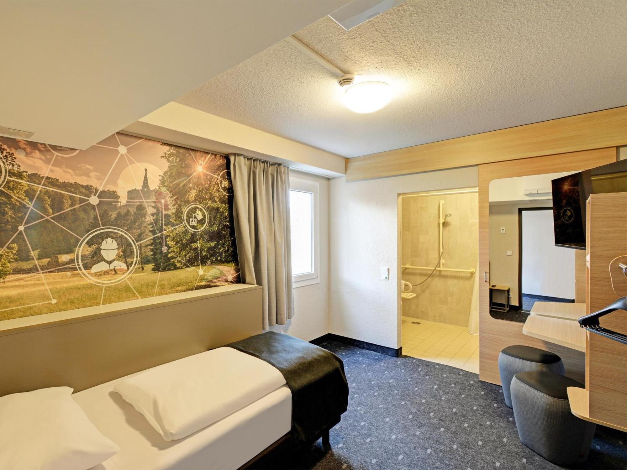 B&B Hotel Kassel-Industriepark Bagian luar foto