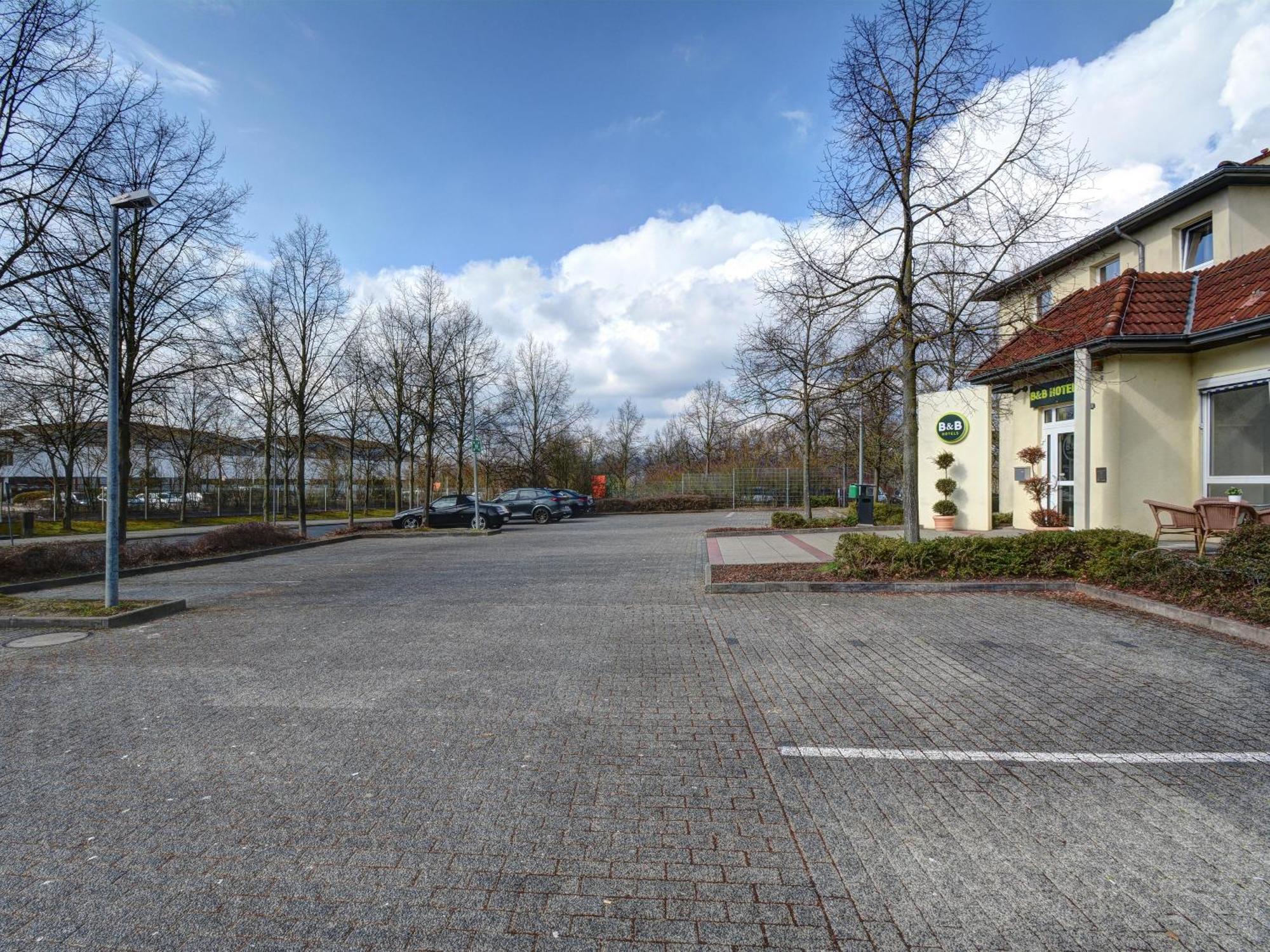 B&B Hotel Kassel-Industriepark Bagian luar foto